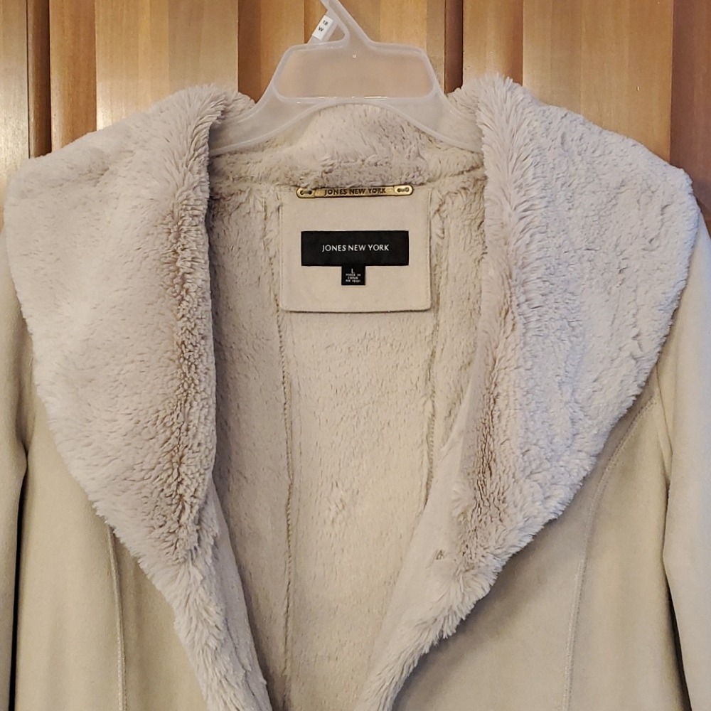 Jones of New York Faux Fur jacket/coat